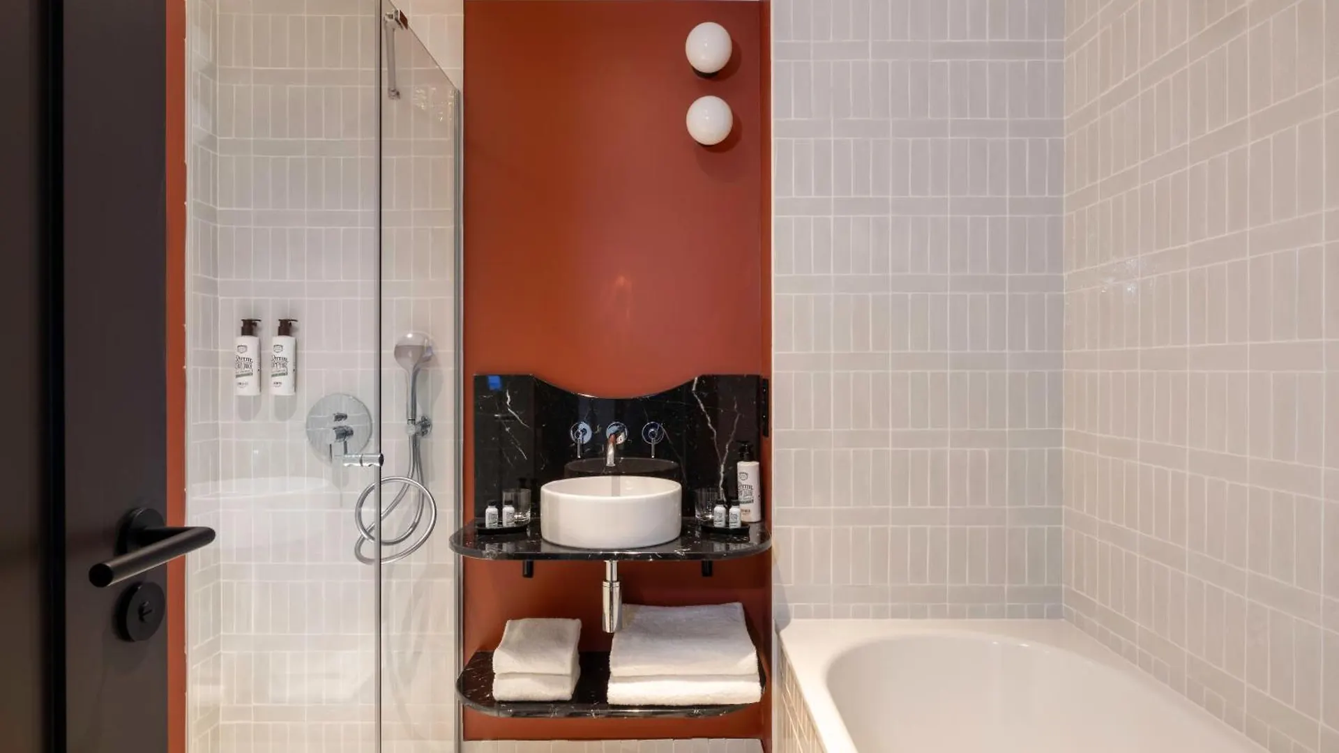 Le Clark Hotel Paris 4*,