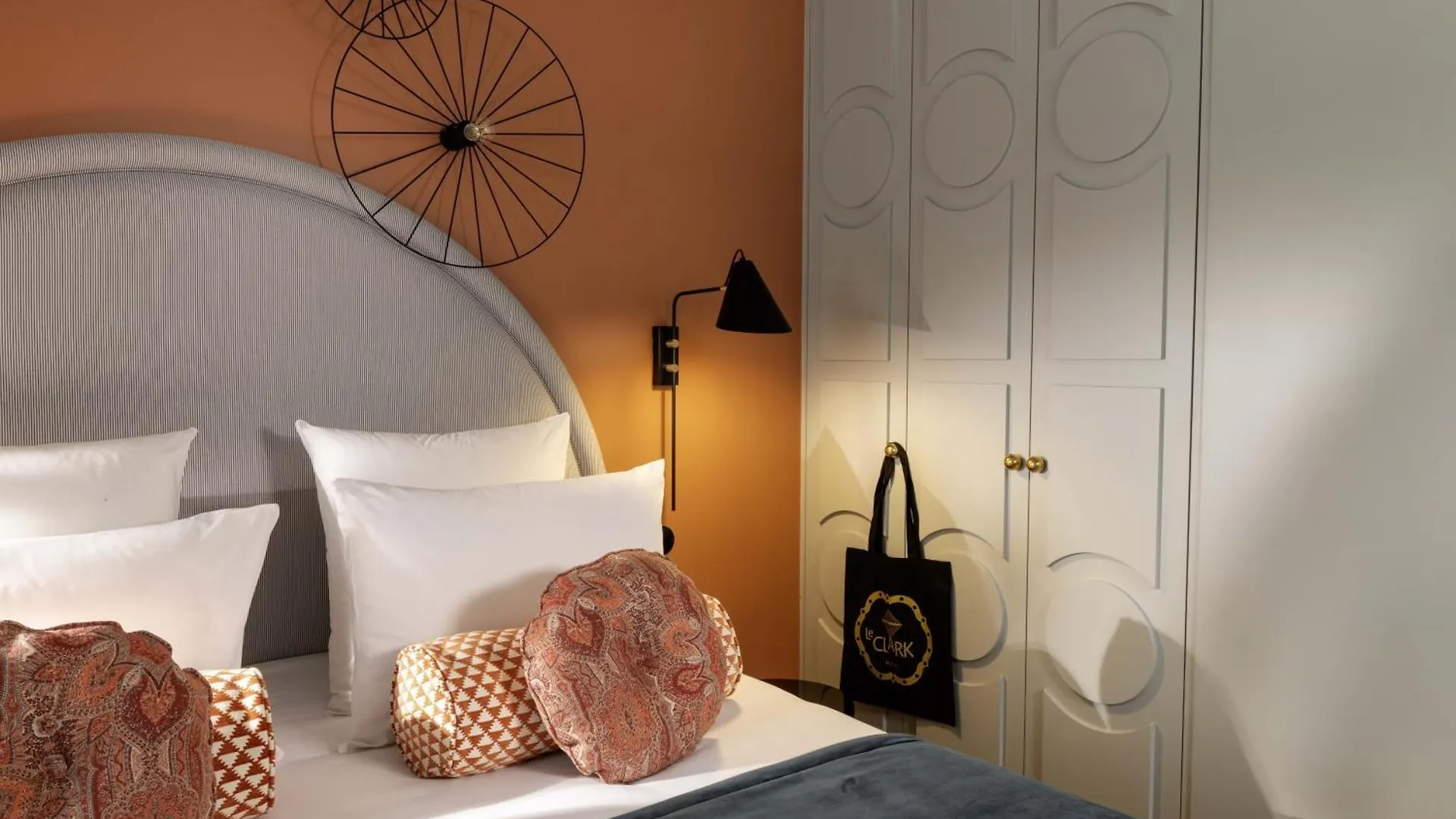 Le Clark Hotel Paris 4*,  Fransa