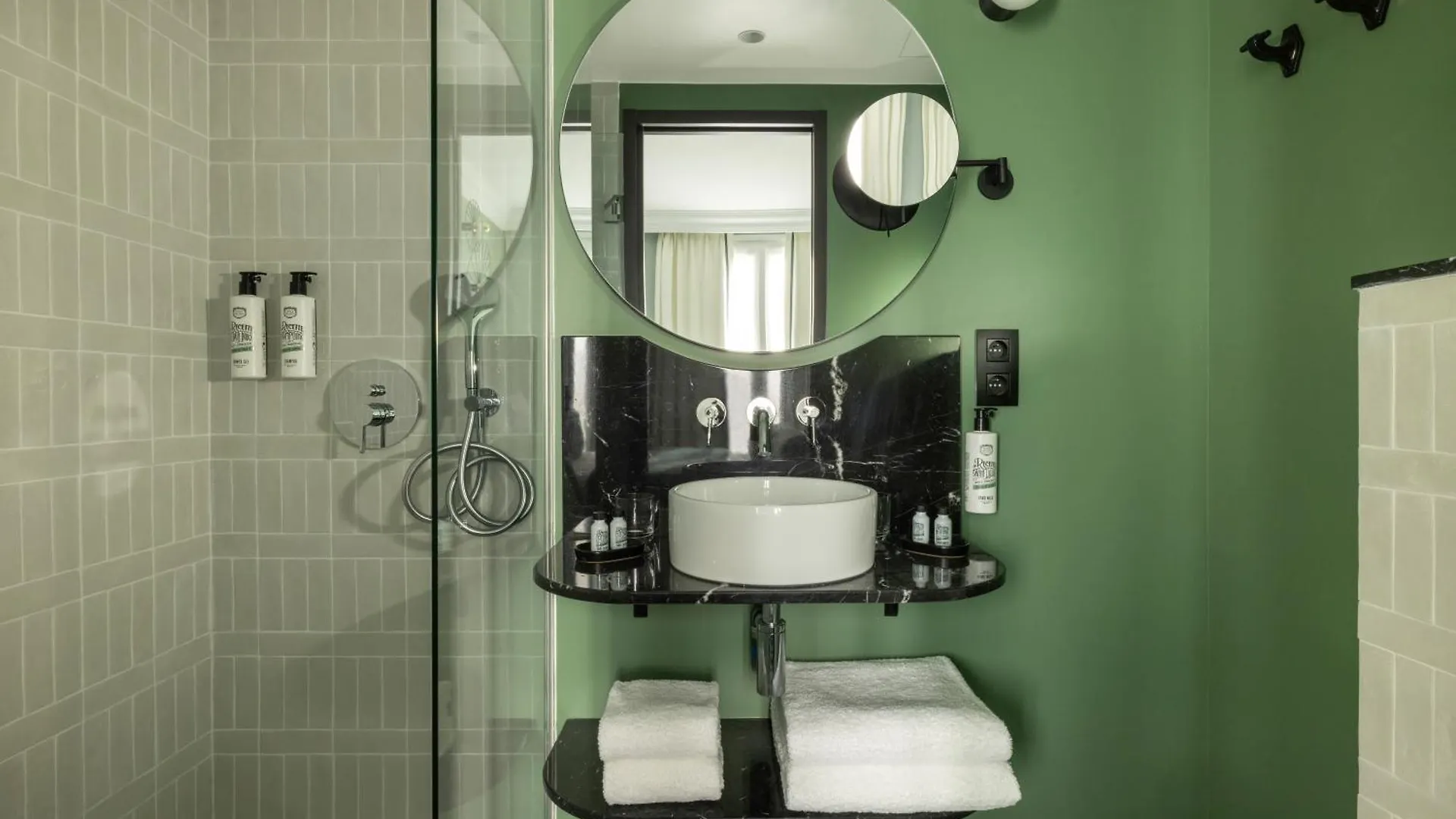 Le Clark Hotel Paris