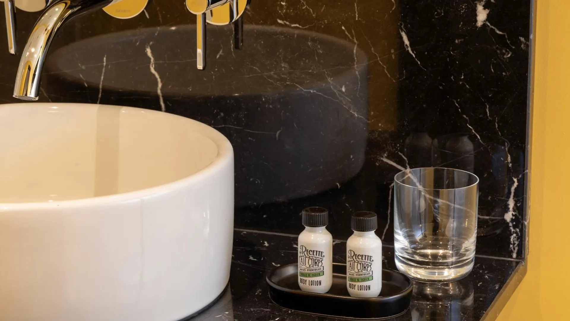 Le Clark Hotel Paris 4*,