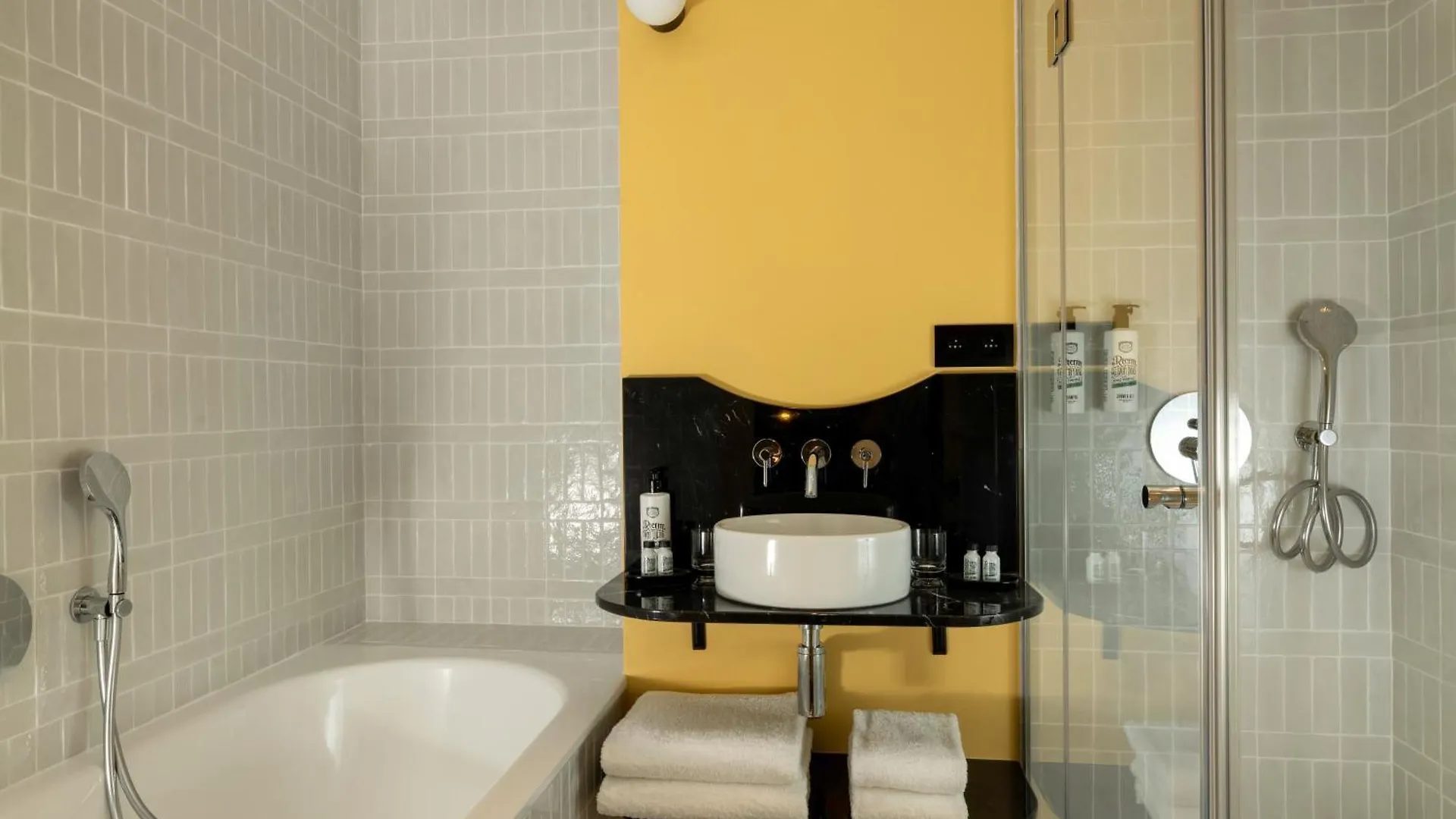 Le Clark Hotel Paris